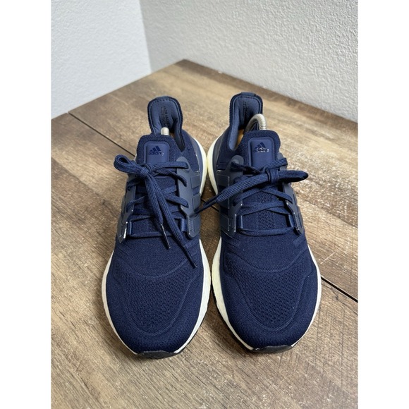 Adidas Ultraboost 22 Women's Size 9.5 Navy Running Comfort Shoes Sneakers GX5593 - Picture 3 of 7